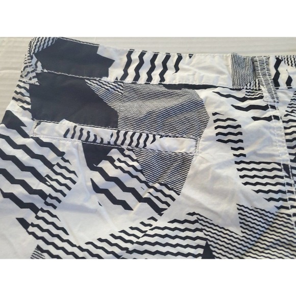 American Rag Men Black White Geometric Print Zip Closure Pockets Swim Trunks 36 - Picture 6 of 12
